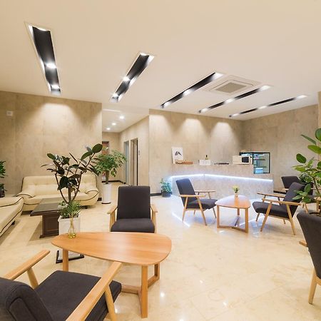Reborn Suwon Silkroad Hotel Exterior foto