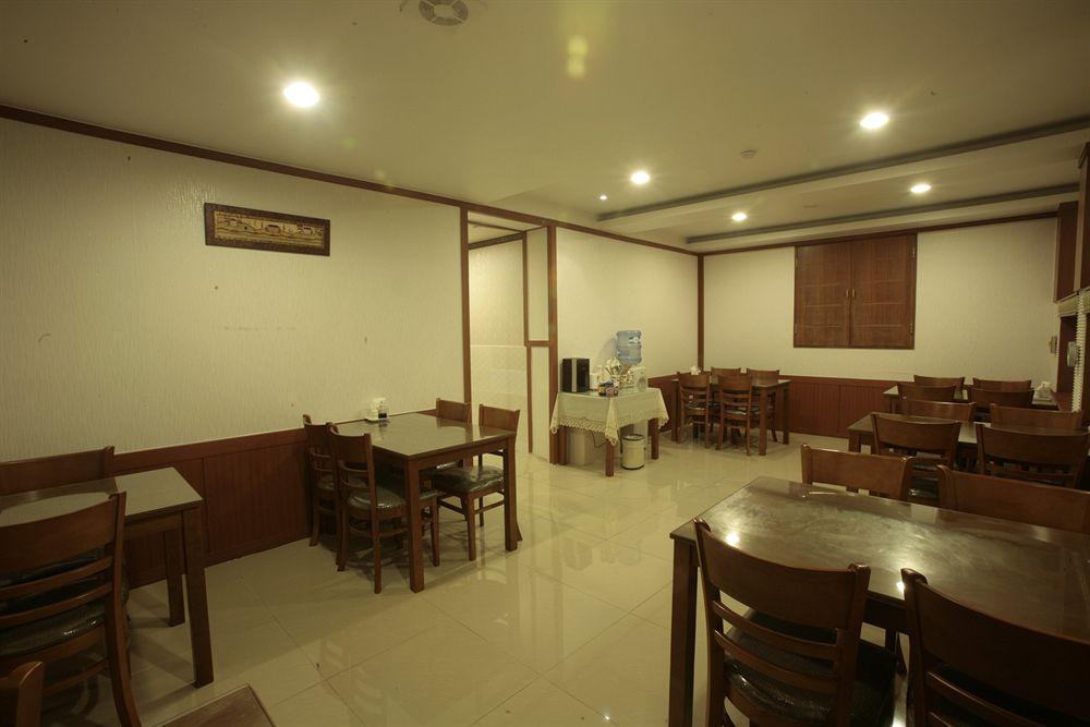 Reborn Suwon Silkroad Hotel Exterior foto